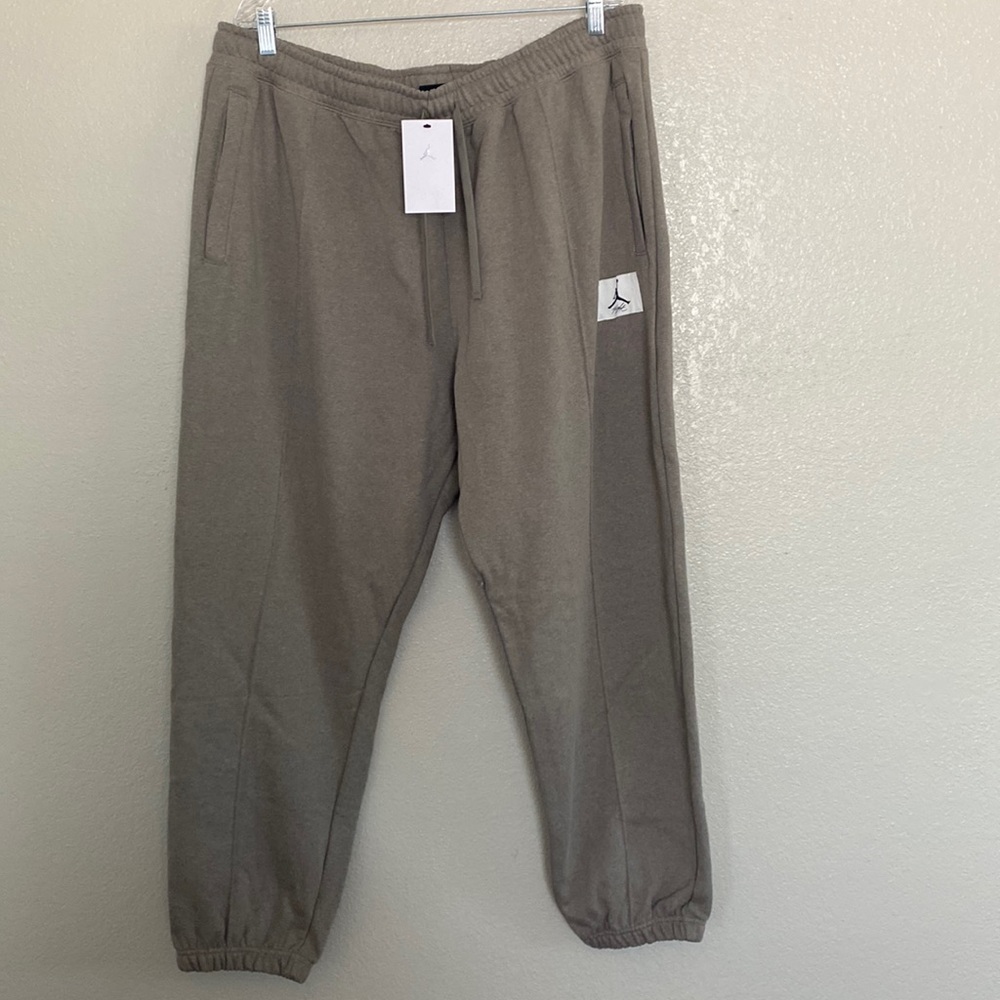 ‼️ONLY 1‼️ Jordan Women’s Fleece Pant XXL